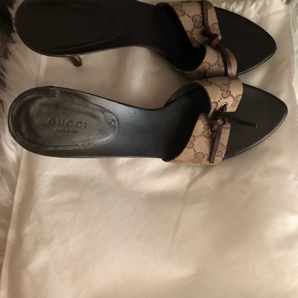 Authentic Gucci sandals - Picture 6 of 9